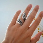 Fashion Olive Leaf Shape Open-ring