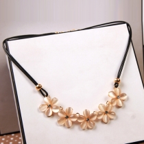 Fashion Flower-shaped Opal Pendant Necklace