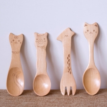 Cartoon Style Eco-Friendly Cat Face/Alpaca Face/Giraffe Face Children Wooden Spoon 