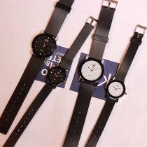 Fashion Rubber Watchband Round Dial Couple Watch