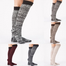 Fashion Contrast Color Knitted Knee Socks