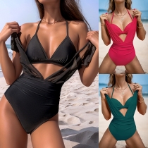 Fashion Two-piece Bikini Set Consist of Halterneck Swimming Top and V-neck Swimming Bodysuit