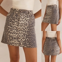 Fashion Leopard Printed Mini Skirt