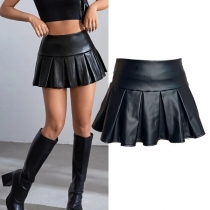 Fashion High-rise Pleated Artificial Leather PU Mini Skirt with Inner Shorts