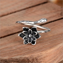 Retro Style Flower Shaped Open Ring