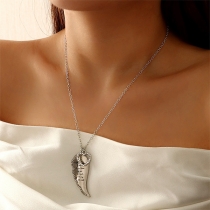 Fashion Rhinestone Inlaid Angel Wing Heart Pendant Necklace