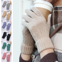 Warm Cable Pattern Touchscreen Gloves for Women