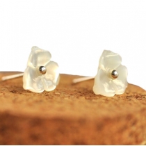 Simple Elegant Sweet 3D Daisy Studs Earrings